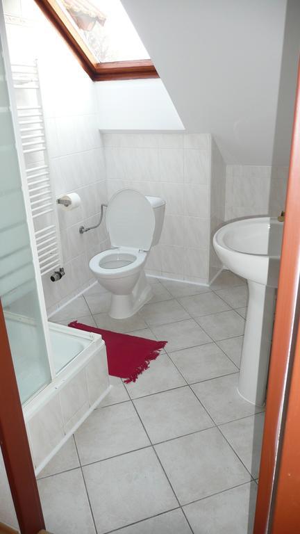 Apartments U Cara Ceske Budejovice Phòng bức ảnh