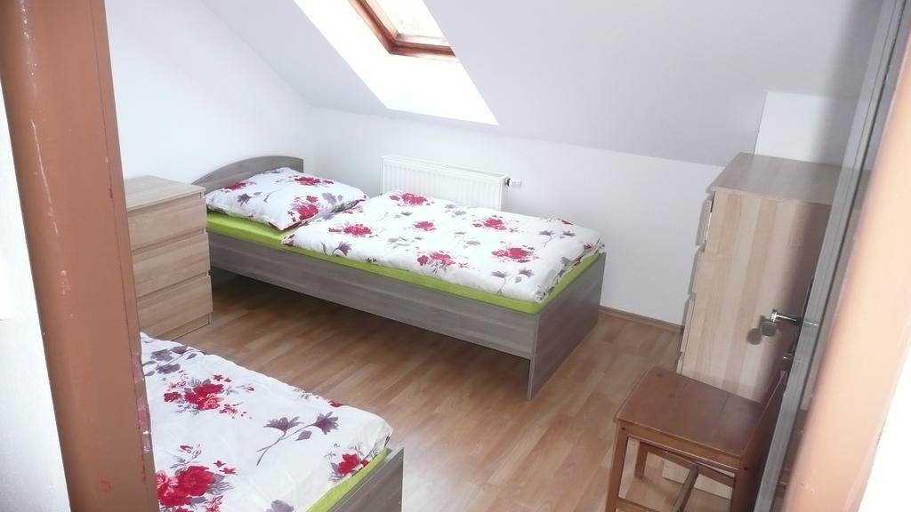 Apartments U Cara Ceske Budejovice Phòng bức ảnh