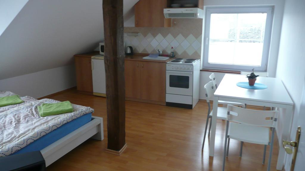 Apartments U Cara Ceske Budejovice Phòng bức ảnh
