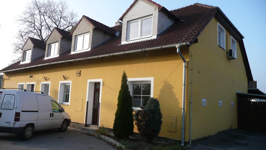 Apartments U Cara Ceske Budejovice Phòng bức ảnh